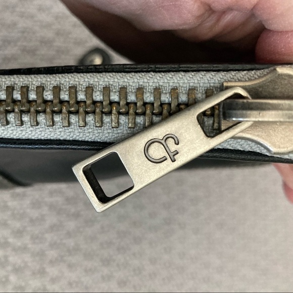 MATT & NAT Folding  Bag with Buckle Zippers Pockets Clutch - Picture 4 of 9